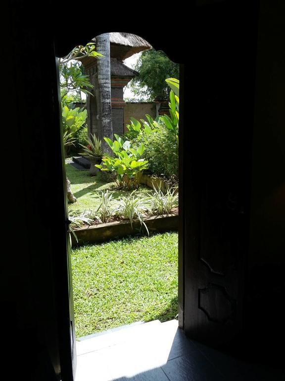 Puri Kutat Lestari Hotell Sanur Exteriör bild
