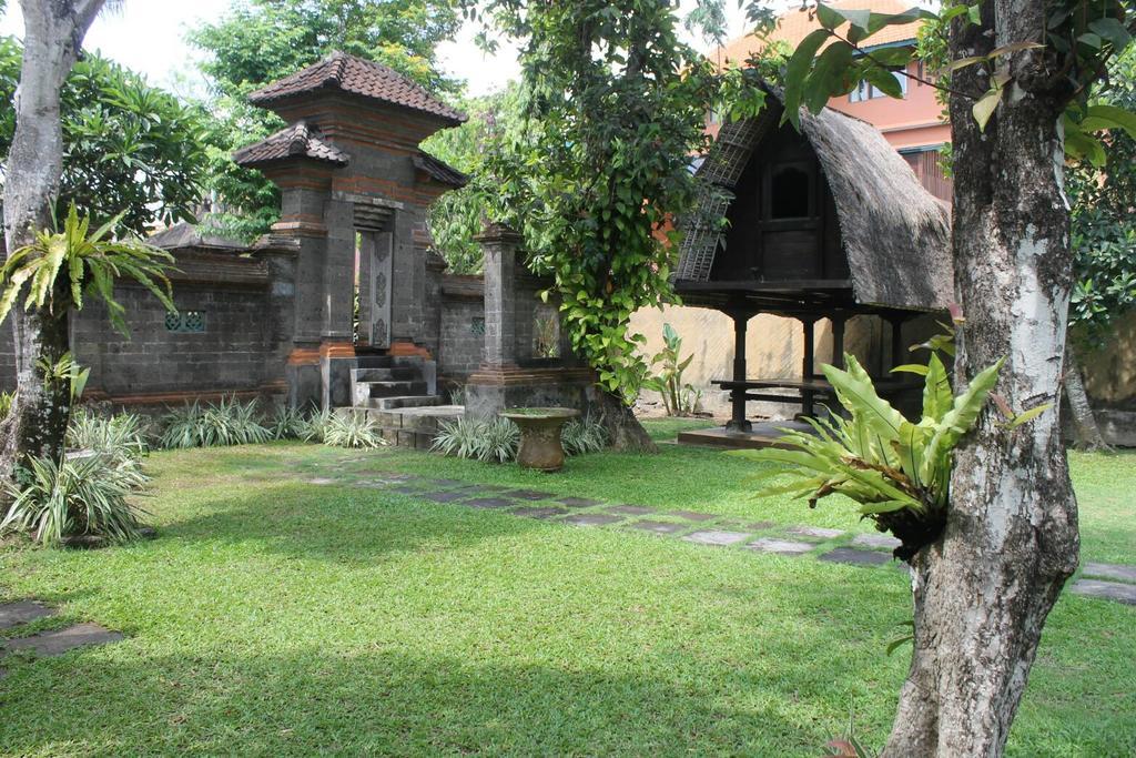 Puri Kutat Lestari Hotell Sanur Exteriör bild